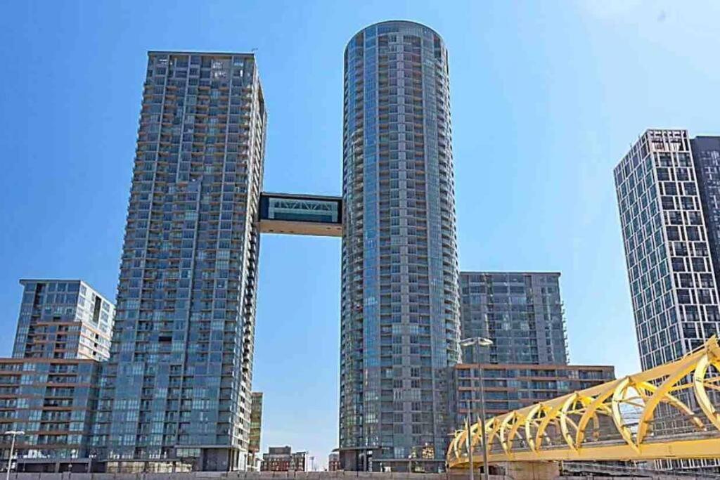 Deluxe Suite Toronto Buitenkant foto